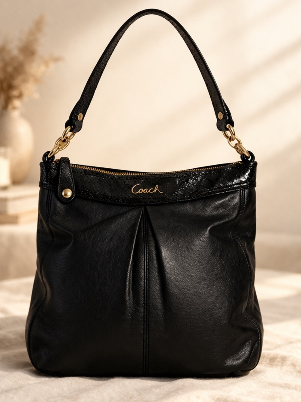 Coach Black Leather Shoulder Bag Snake skin purse Gold Hardware - Picture 3 of 15